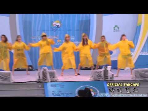 [FANCAM] CHI CHI's Longer rehearsal in rain coats