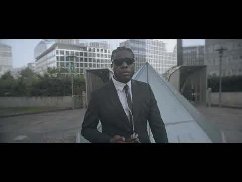 LACOSTE DALWEAR - Men in Black remix