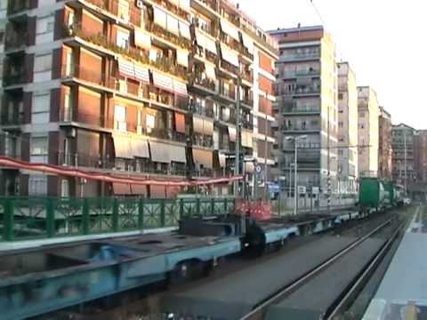 E655.246 in partenza col TC 67174 Pomezia - Domo II