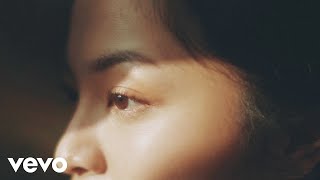 Download lagu Bernadya - Apa Mungkin (Demo Version) mp3