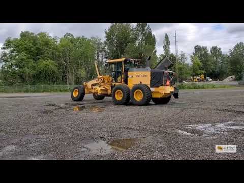 2011 Volvo G990 Motor Grader at Auction