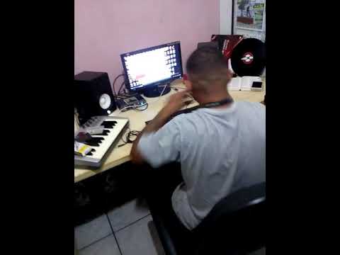 MC pinguim MC malcriado G2 estúdio