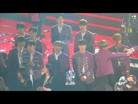 180110 WANNA ONE reaction to BTS - DNA Win Daesang @SEOUL MUSIC AWARD 2018