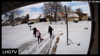 LHGTV // PAYING CHILDREN $1 TO SWEEP MY DRIVEWAY //
