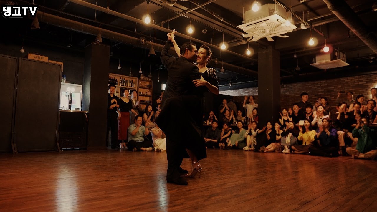 Video thumbnail for 2024 Juan Malizia & Manuela Rossi in Korea (2/5)