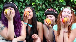 Mango Con Petazetas Lyrics English Translation