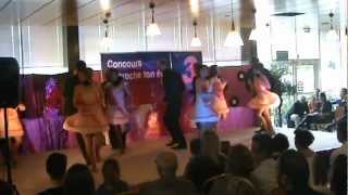 preview picture of video 'Démonstration de danse par La Rumba 01.MPG'