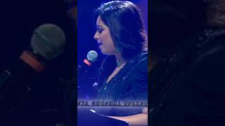 Shreya Ghoshal playing piano 🎹 &quot;Kaise mujhe tum mil gayi&quot;@ShreyaGhoshalCollection #shreyaghoshal #