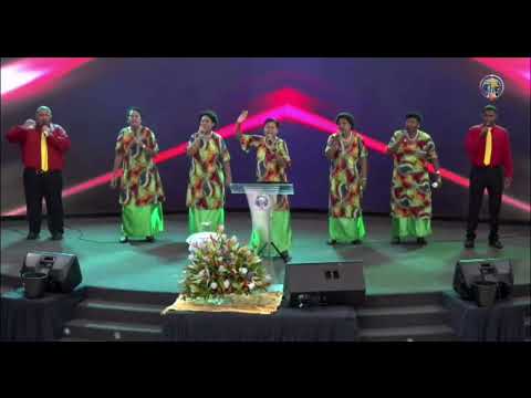 Dou ia vei Jiova//Me da meke - Fijian praise medley by the WHC choir CMFI