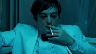 Musik-Video-Miniaturansicht zu SLOW DANCING IN THE DARK  Songtext von Joji