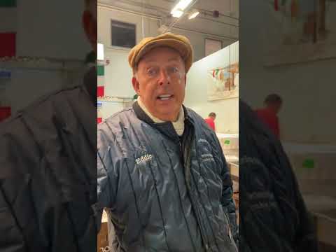 I went to a 200 year old fish market at 2AM