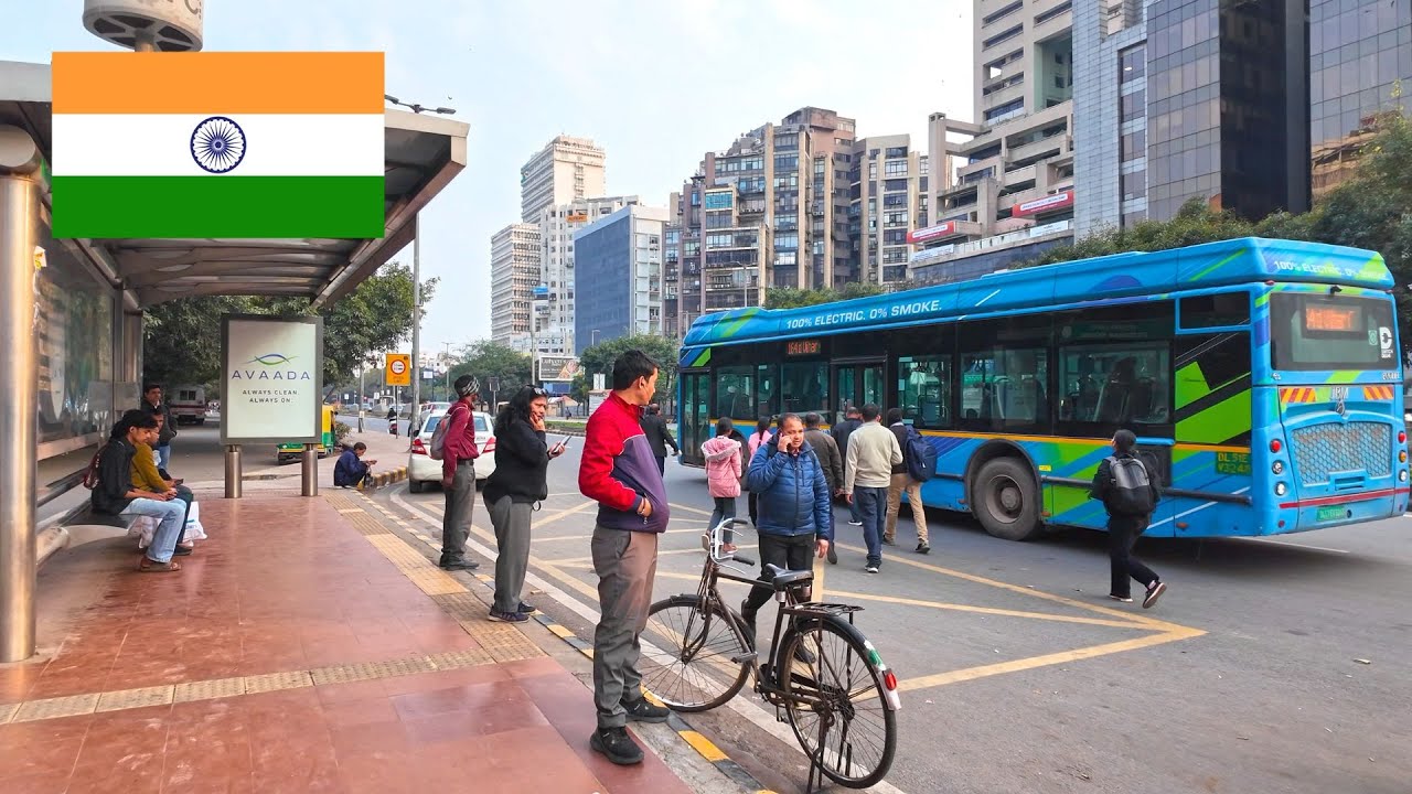 Immersive street-level walking tour through Delhi (Daily Life 4), India, showcasing authentic urban landscapes, local architecture, and the vibrant atmosphere of the city's neighborhoods