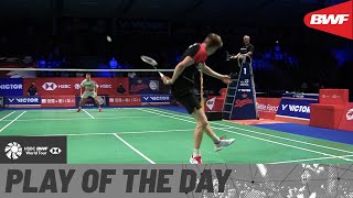 Play of the Day | Rasmus Gemke weathers a storming attack from Anders Antonsen in this point