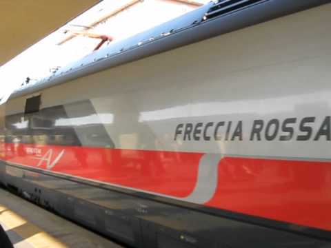 Arrivo del frecciarossa in stazione Torino Porta Nuova