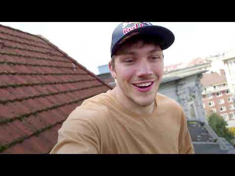 フリーランナーはハンブルクで野生の電話追跡に行く (Freerunner goes on a wild phone chase in Hamburg)