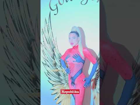 Jovana Jeremić zapalila ceo rođendan vatrenim autfitom: Svi se okreću za kraljicom šera