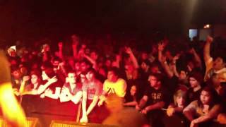 At The Skylines - The Amazing Atom (live Glasshouse Pomona)