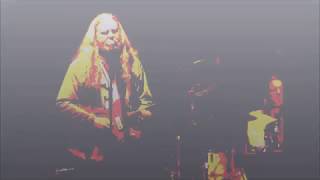 Download lagu Urban Turban  -  Wrong door right door mp3