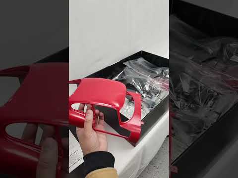 A quick look at Revell's massive 1/8 scale Jaguar E-Type #hobby #modelcar #revell #jaguaretype