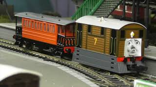 HORNBY/BACHMANN Toby Feels Left Out