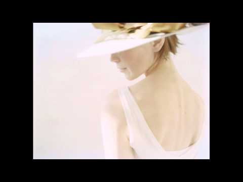 Anna Järvinen - Uppåt Framåt På Finska