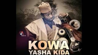 Nazifi Asnanic Amina (Official Hausa Audio)