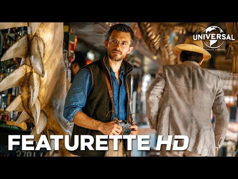 Featurette - Jonathan Bailey en la grabación de la BSO [VOSE]