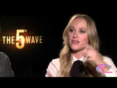 Maika Monroe & Nick Robinson From The 5th Wave Join Dave O From Mix 93.3 In Kansas City