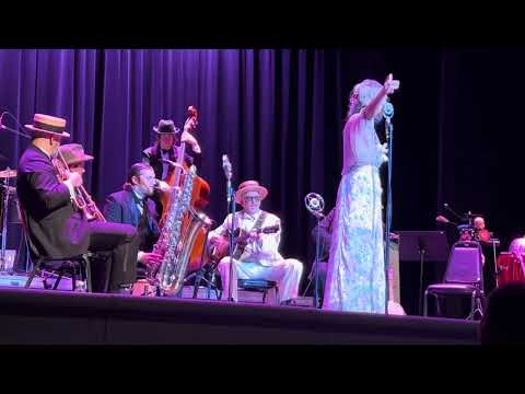 Squirrel Nut Zippers: Blue Angel