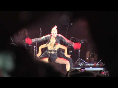 FKA TWIGS - GIVE UP THE VOGUE - LIVE @ FUCK YEAH FEST 2015 - 8.23.2015