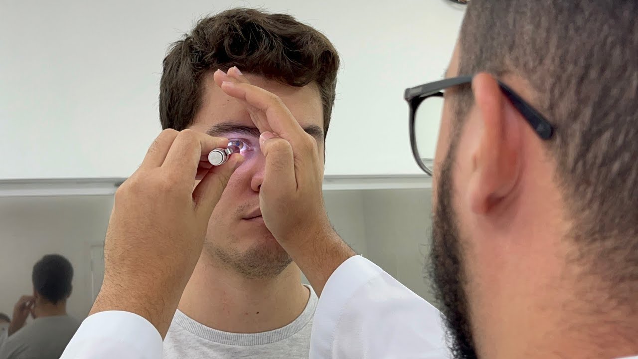 Exame dos Reflexos Fotomotores e Acomodação Visual
