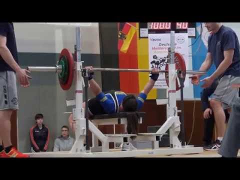Katja Broxtermann (Sanssouci Gym Potsdam) 2.V.: 100 kg - 2014 DM Bankdrücken Aktive
