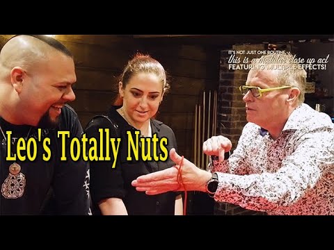 Voir la vidéo Leo's Totally Nuts - Leo Smetsers