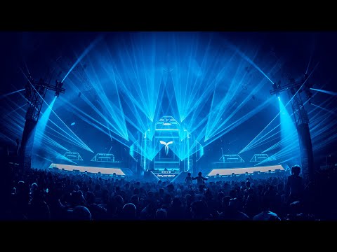 @ferrycorsten plays 'Ferry Corsten - Punk (Tom Staar Remix)' ▼ (Live at TMAUS22) [4K]