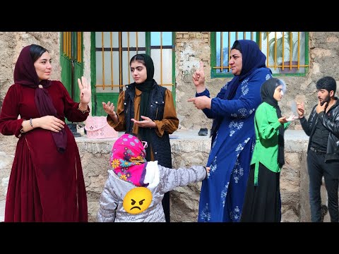 Mother and Praise: The Support of Fatima's Heart🤍