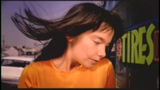 Bjork - It&#39;s Oh So Quiet official video