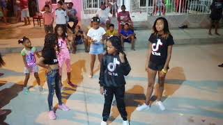 Download lagu Mi fiesta 🎉 de tik tok mp3