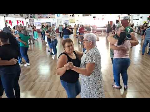 Matinê no clube do Centro em São Jorge do Oeste no Paraná(com marcos e margarida)