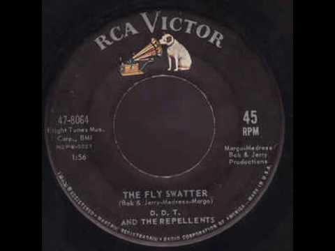 D.D.T. & The Repellents (With The Tokens) - The Fly Swatter