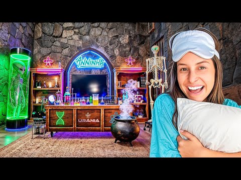 PASSEI A NOITE EM UM LABORATÓRIO SECRETO NOS STUDIOS ANNINHA !!!