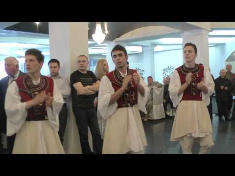 iholu - treambura pamporea