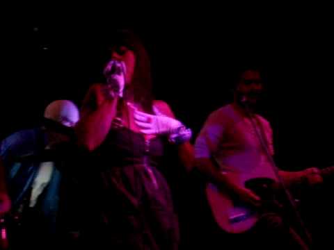 Muñequita Peligrosa - Try Casete (Live @ El Imperial, 02.04.10)