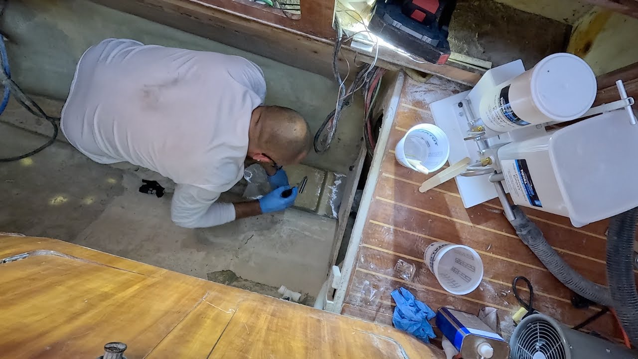 ⛵️ Hurricane damaged catamaran. Deep in the keel... Ep601