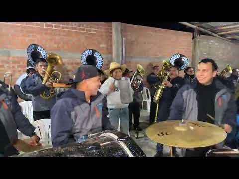 BANDA SHOW JUVENTUD SOCIEDAD DE LIMA LA JUVE MIX BOLO EN SICAYA HUANCAYO 🎷🎷🎷🎺🎺