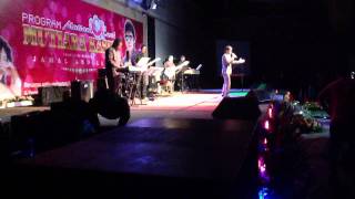 Download lagu Jamal Abdillah - Perjalananku (Live) mp3