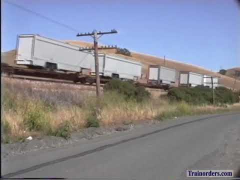 Classic Railroad Series 1121 - Santa Fe in the Franklin Canyon
