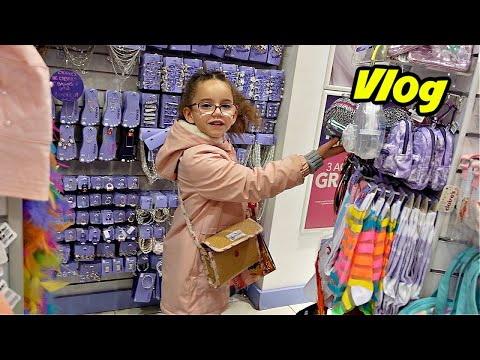 VLOG - Family outing - Incredible CLAIRE'S SALE shopping and galette des rois!