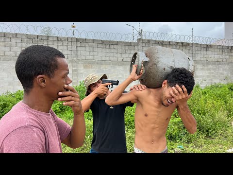 BE CAREFUL WHO YOU HELP!