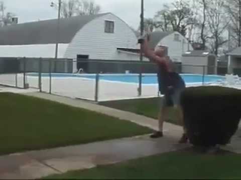 Coke Attack   Angriff der Cola Flaschen