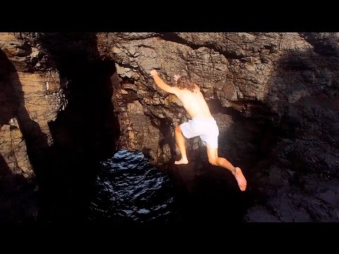 Jump into Kiama Blowhole